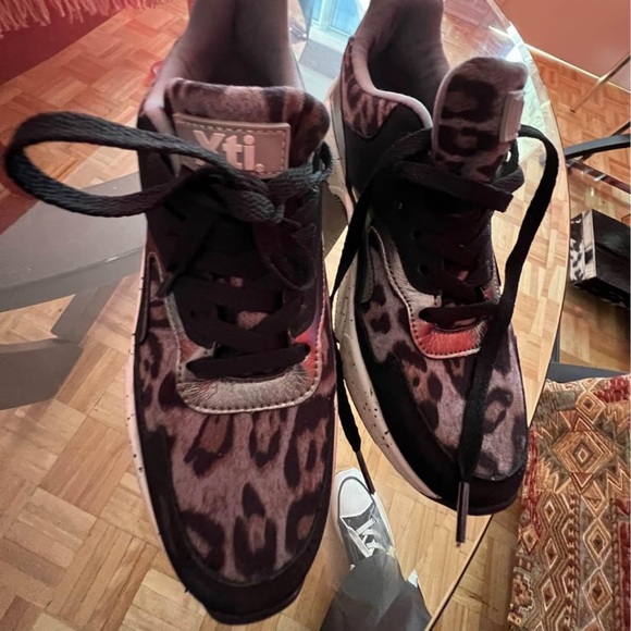 Baskets - Picture 2 of 4